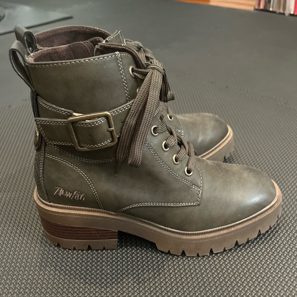 Born Olive Leather Lace-Up Boots